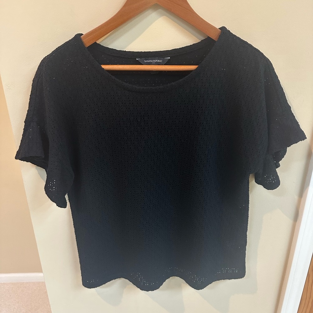 Banana Republic Flutter Sleeve Eyelet Unlined Top size S